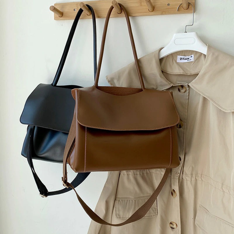 Sophisticated Bag with a Clean Classic Look