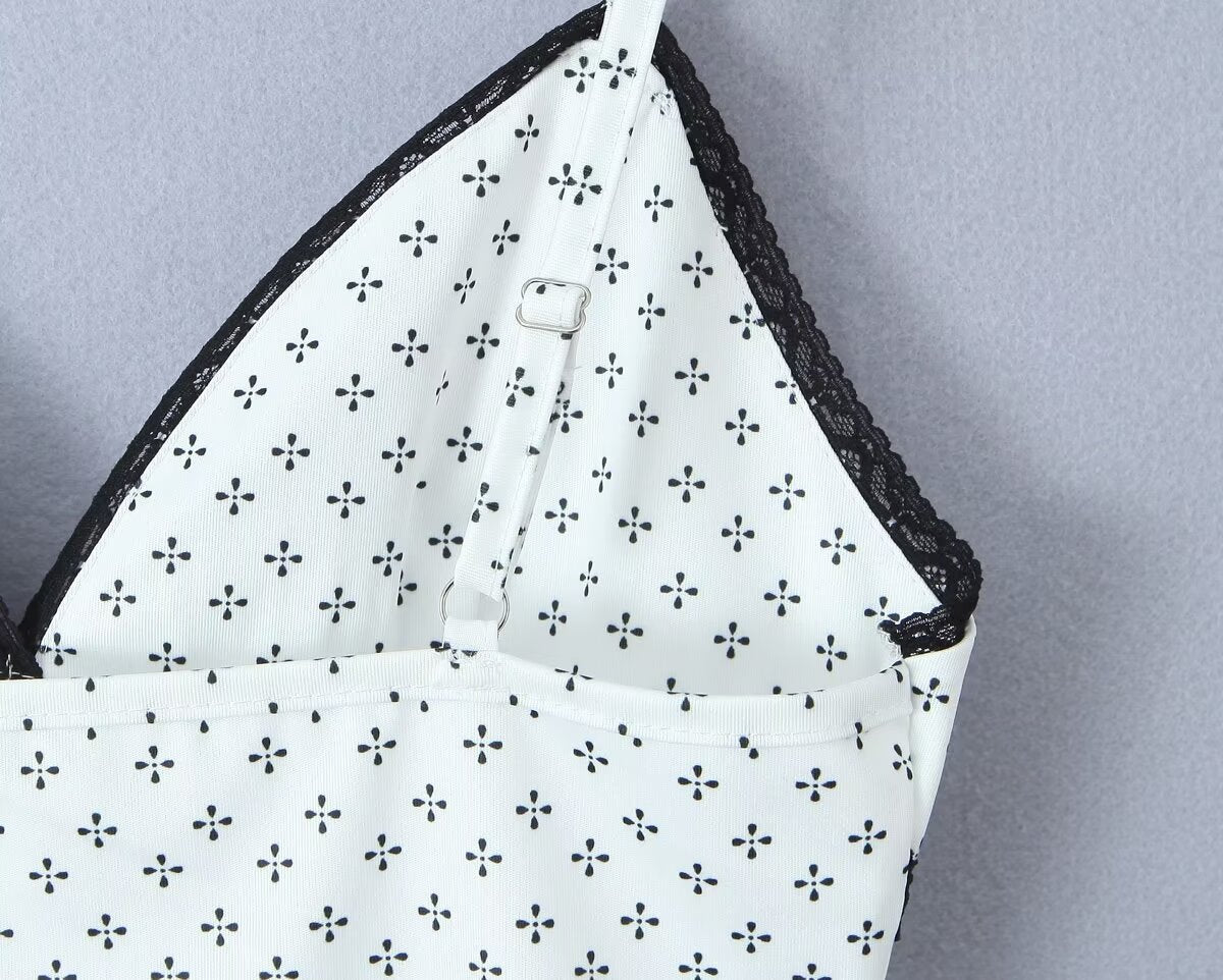 Sophisticated Garment with a Clean Classic Look