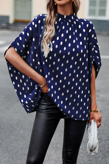 Effortlessly Elegant Blouse with a Timeless Design