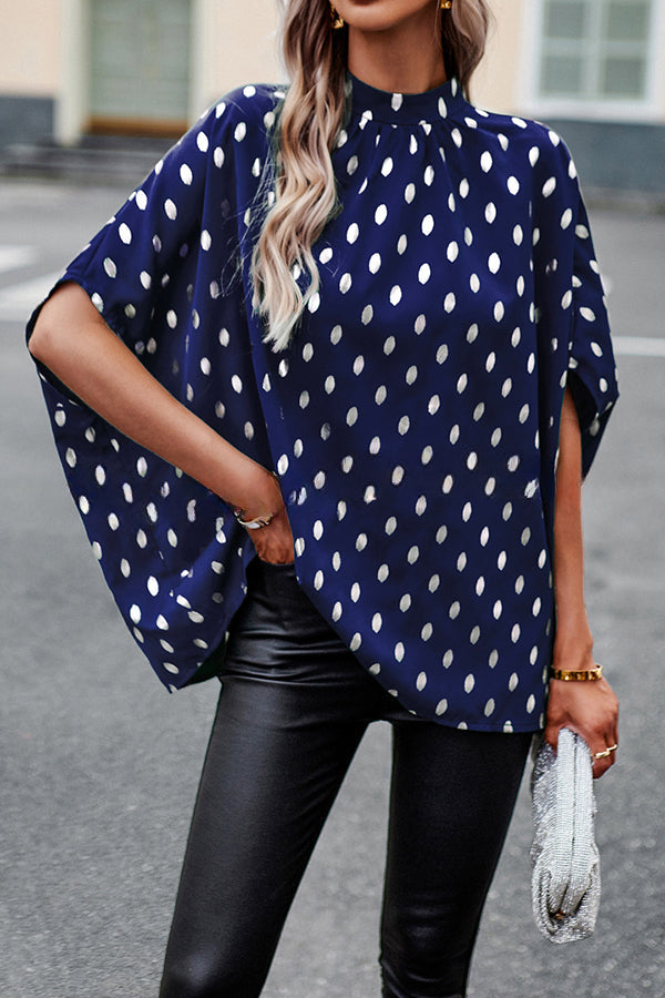 Effortlessly Elegant Blouse with a Timeless Design