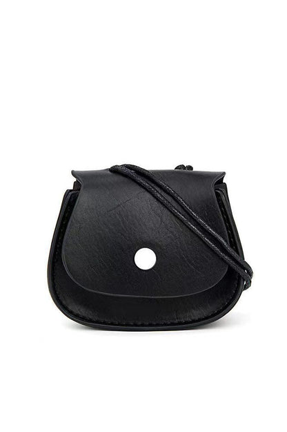 Well Tailored Bag with a Graceful Silhouette