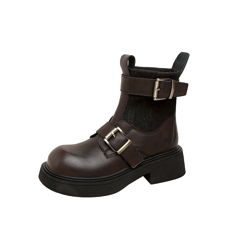 Well Tailored Boots with a Graceful Silhouette