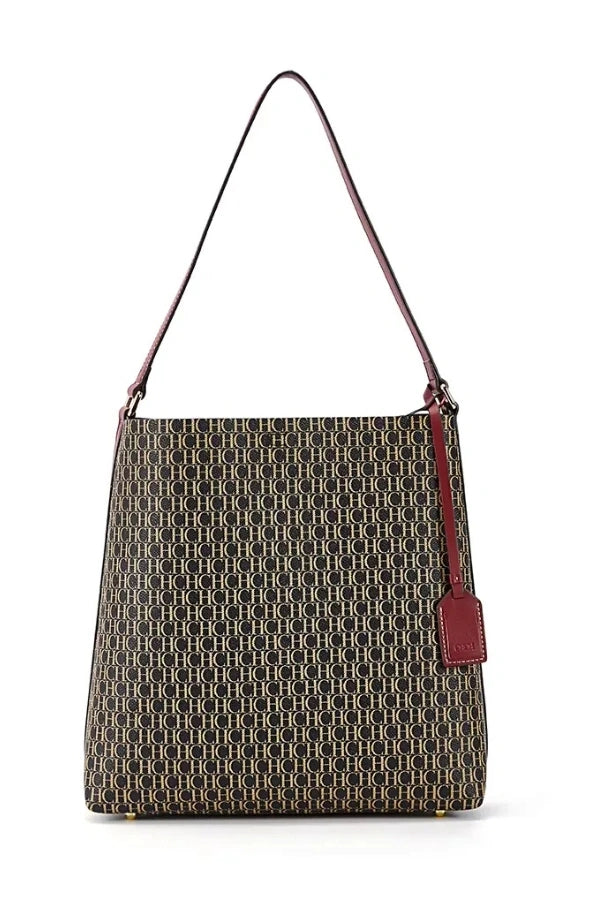 Beautifully Finished Bag in a Timeless Design