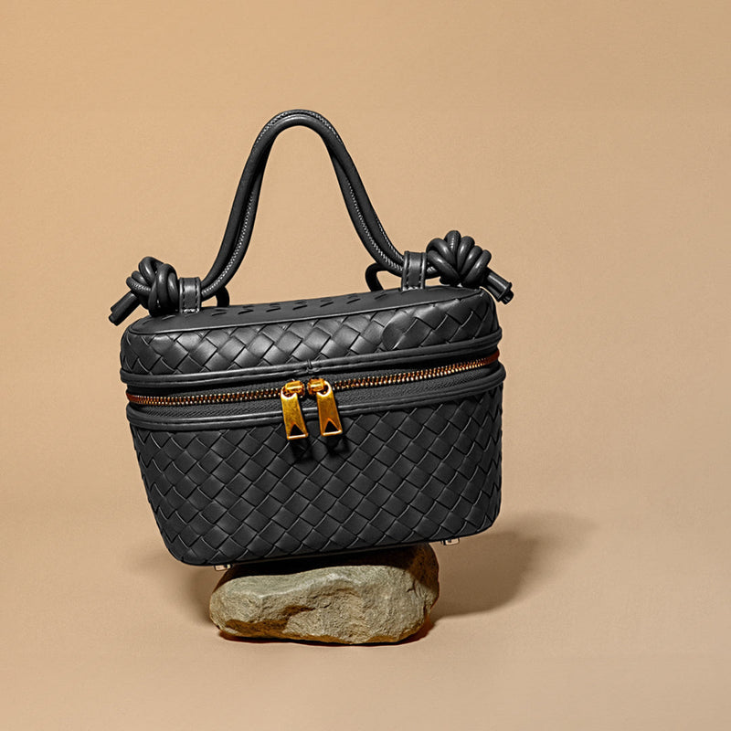 Elegantly Styled Bag for Everyday Wear