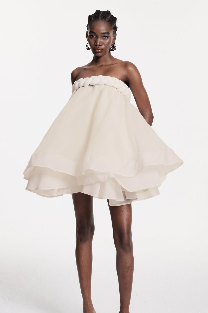 Gracefully Styled Dress for Any Occasion