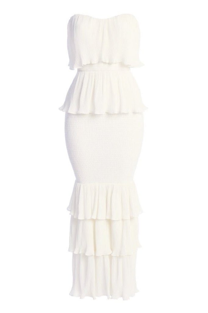 Well Tailored Dress with a Graceful Silhouette
