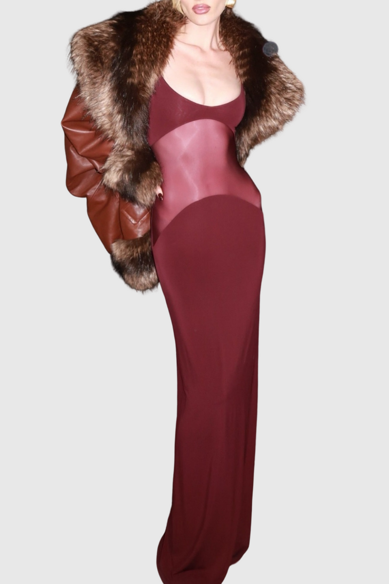 Beautifully Crafted Dress in a Classic Style