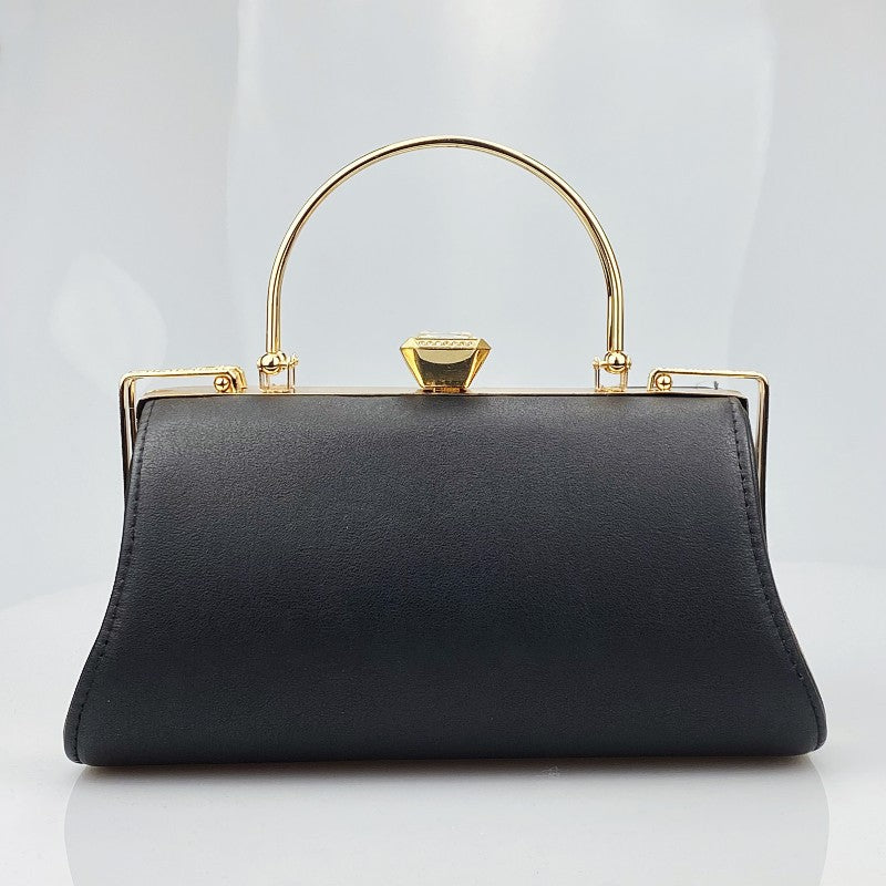 Beautifully Finished Bag in a Timeless Design