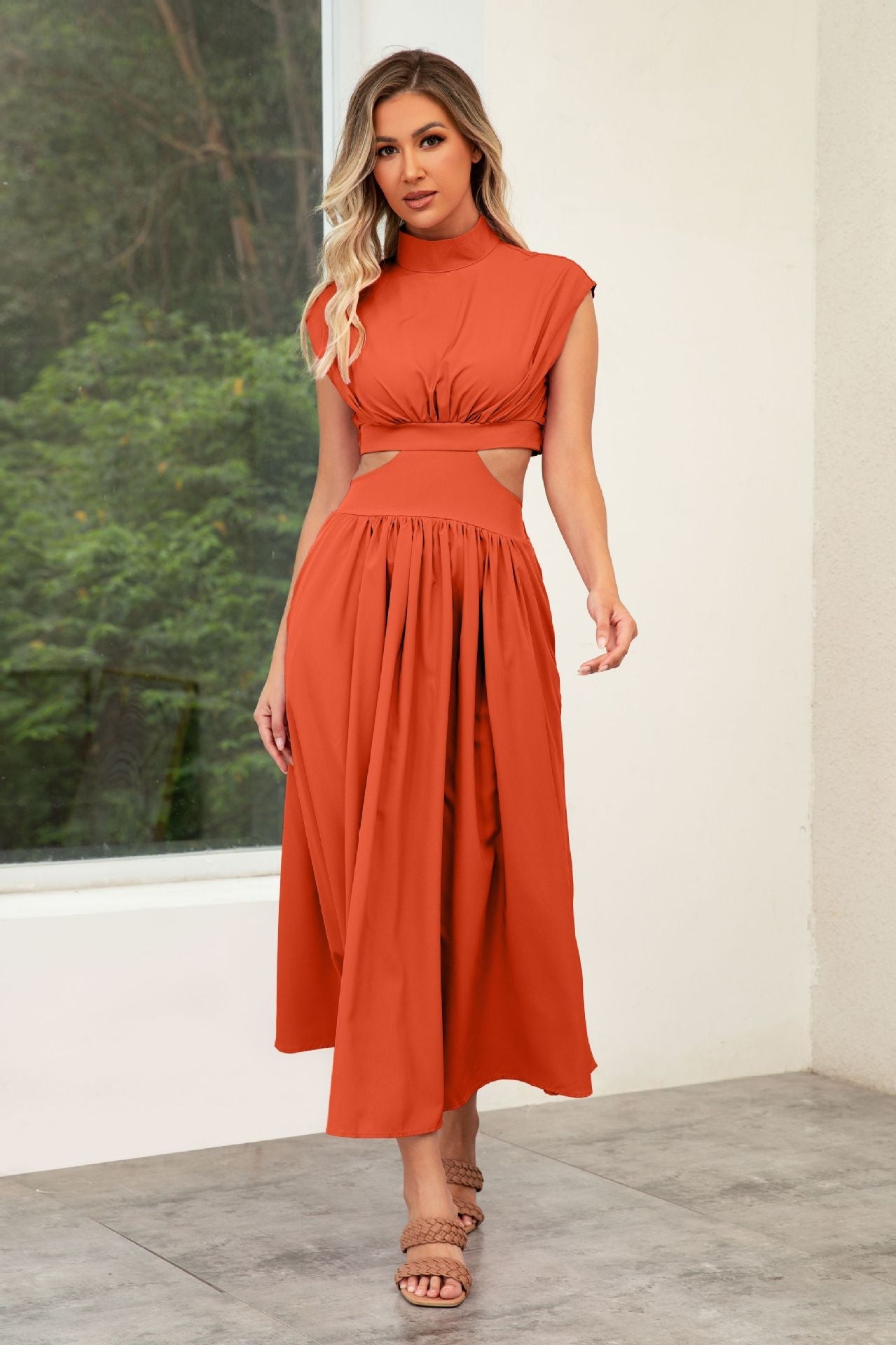 Gracefully Styled Dress for Any Occasion