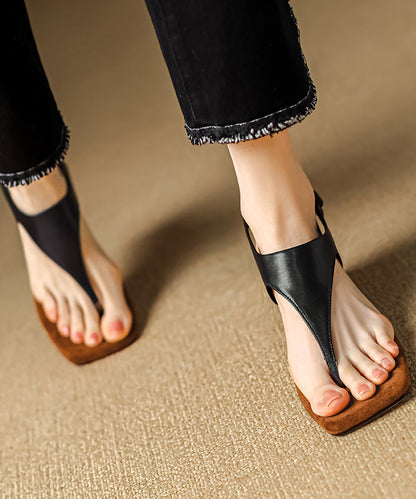 Classic Vintage Sandals with a Flattering Fit