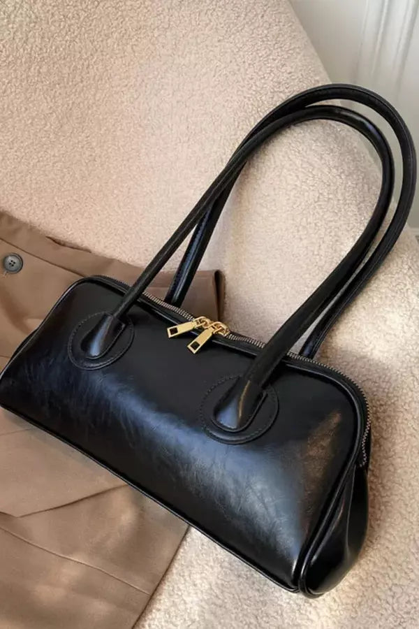 Sophisticated Bag with a Clean Classic Look
