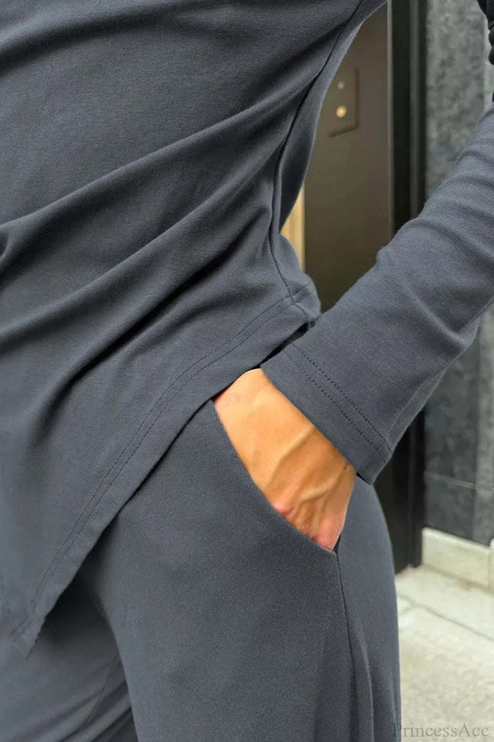 Effortlessly Elegant Garment with a Timeless Design