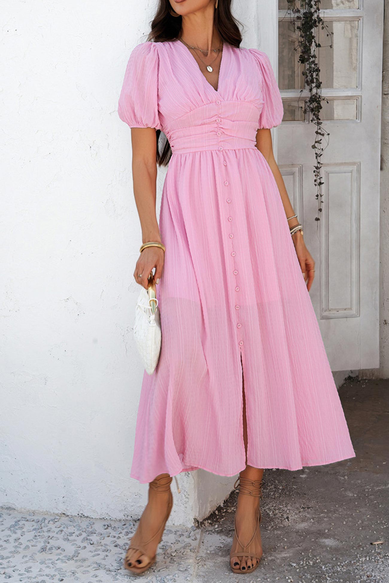 Beautifully Finished Dress in a Timeless Design
