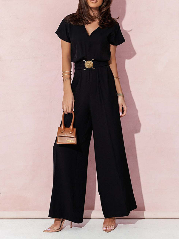 Sophisticated Garment with a Clean Classic Look