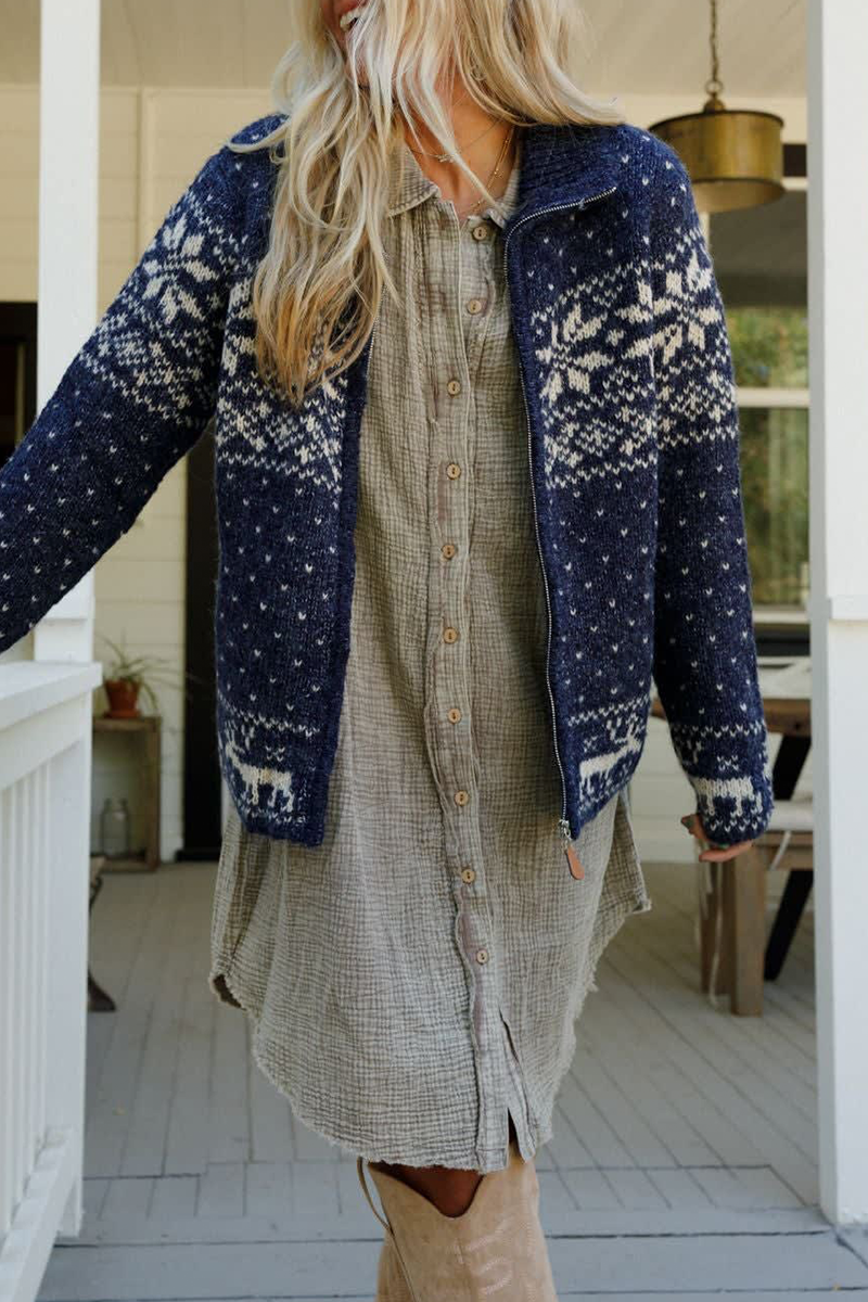 Gracefully Styled Garment for Any Occasion