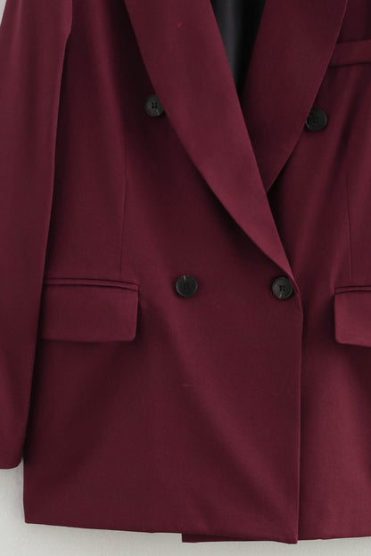 Beautifully Finished Garment in a Timeless Design