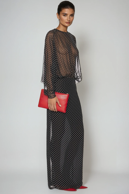 Gracefully Styled Dress for Any Occasion
