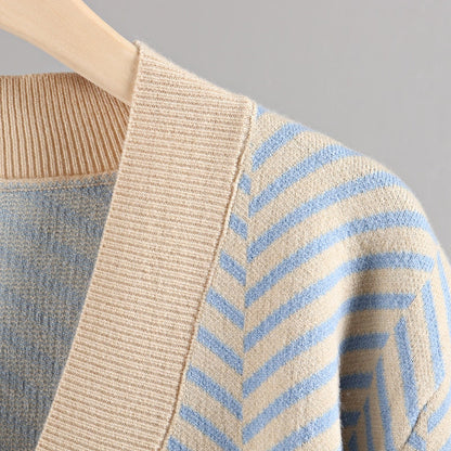 Elegantly Styled Cardigan for Everyday Wear