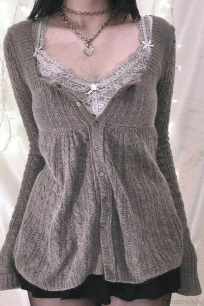 Beautifully Finished Blouse in a Timeless Design