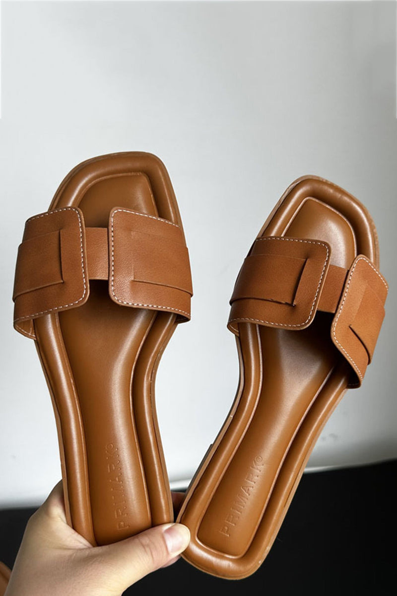 Classic Vintage Sandals with a Flattering Fit