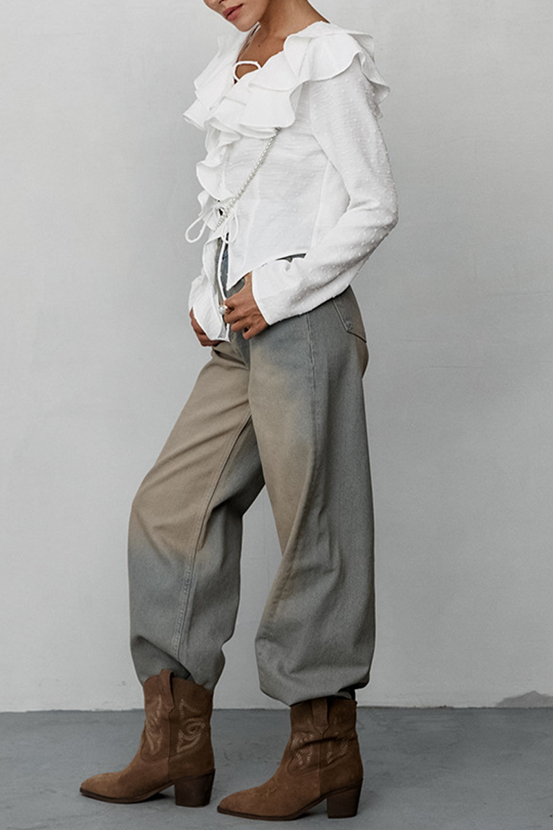 Sophisticated Blouse with a Clean Classic Look