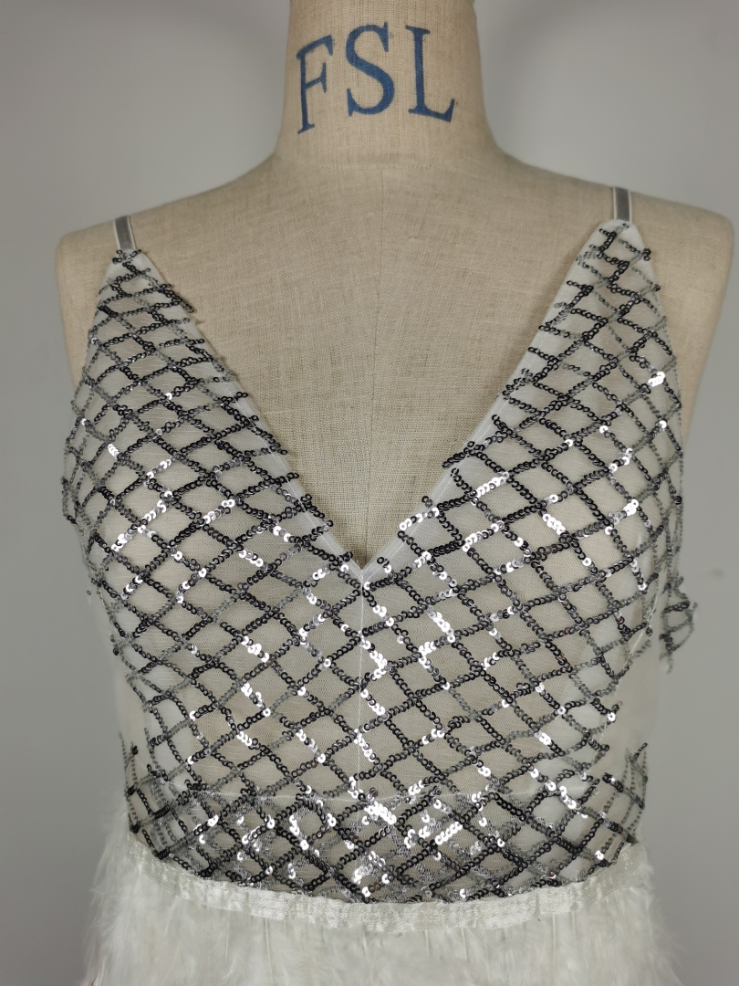 Gracefully Styled Dress for Any Occasion