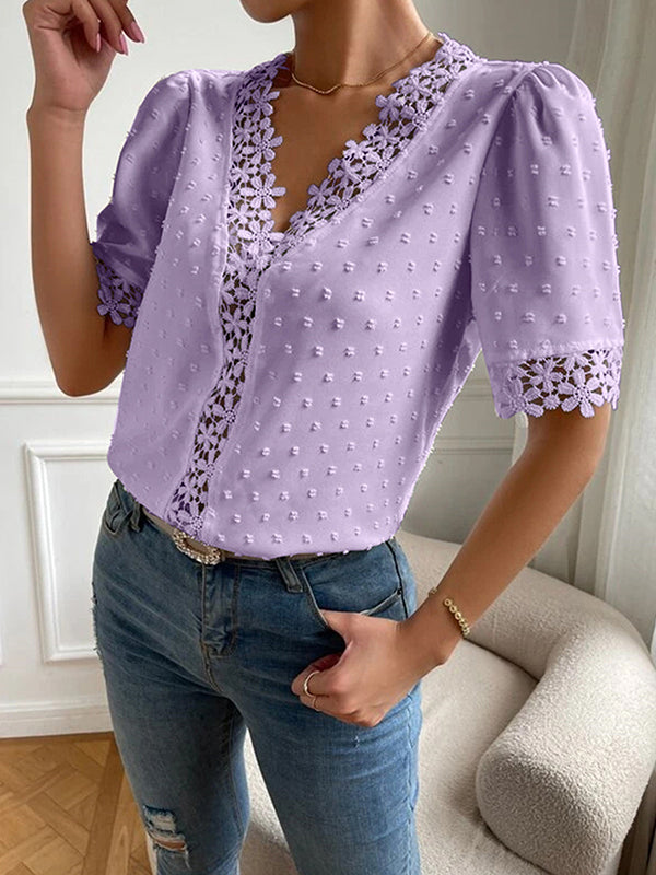 Sophisticated Blouse with a Clean Classic Look