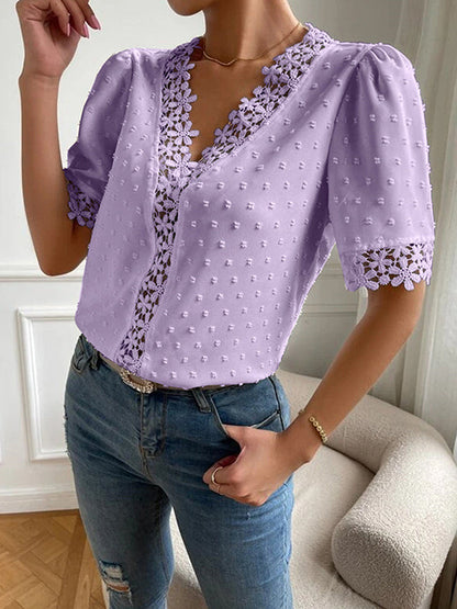 Sophisticated Blouse with a Clean Classic Look