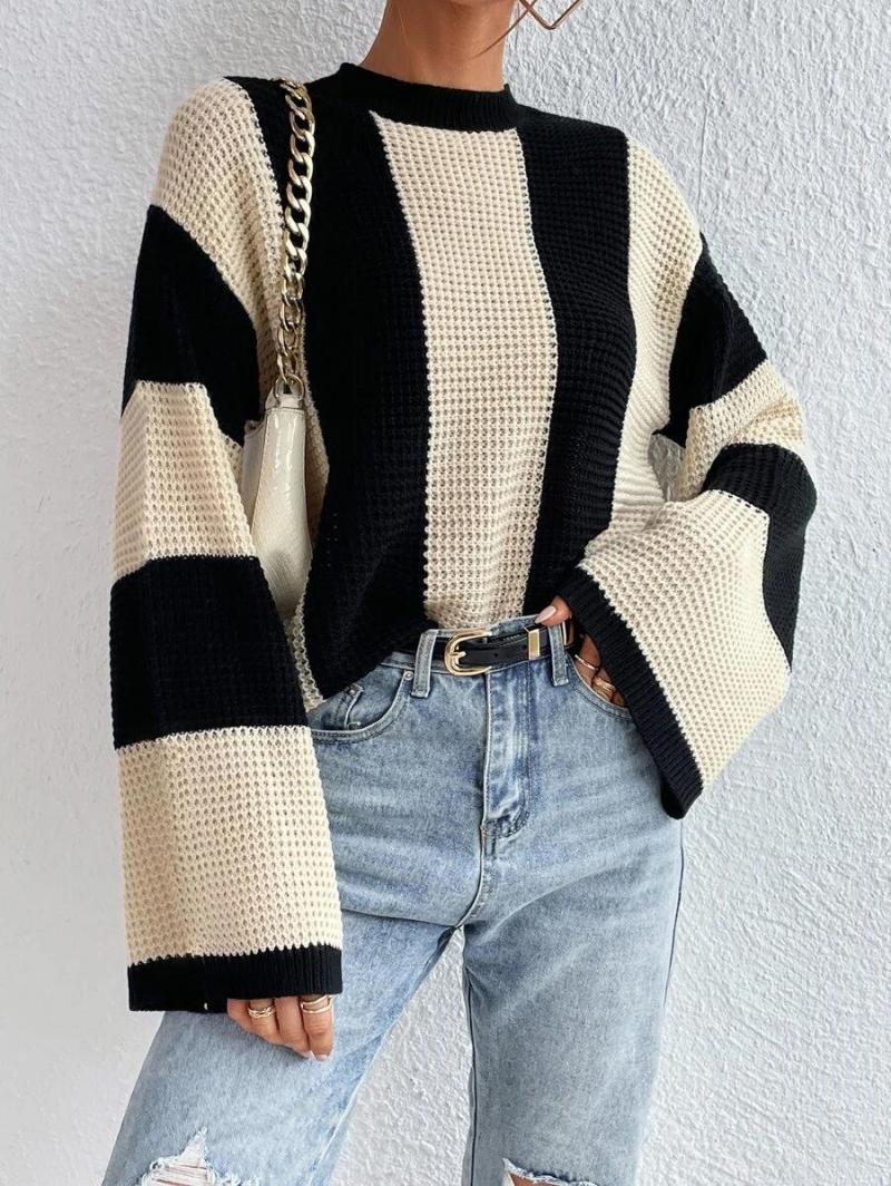 Elegantly Styled Sweater for Everyday Wear