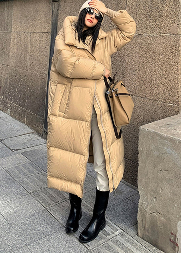 Well Tailored Coat with a Graceful Silhouette