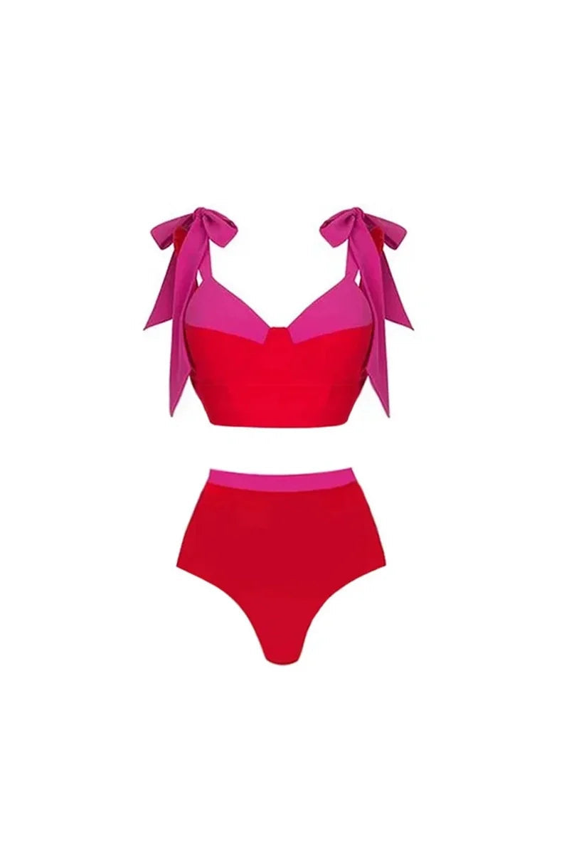 Beautifully Finished Bikini in a Timeless Design