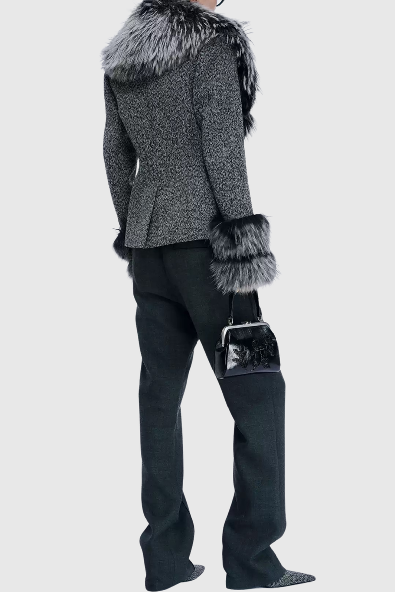 Polished Jacket with an Effortless Classic Look