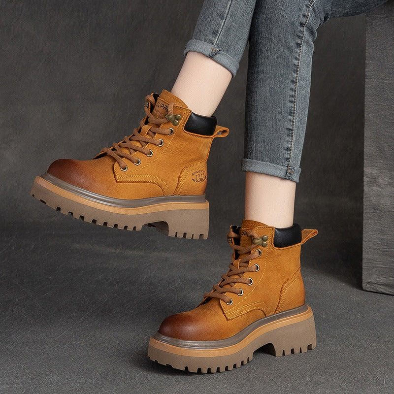 Polished Boots with an Effortless Classic Look
