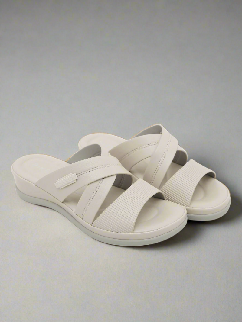 Effortlessly Elegant Garment with a Timeless Design