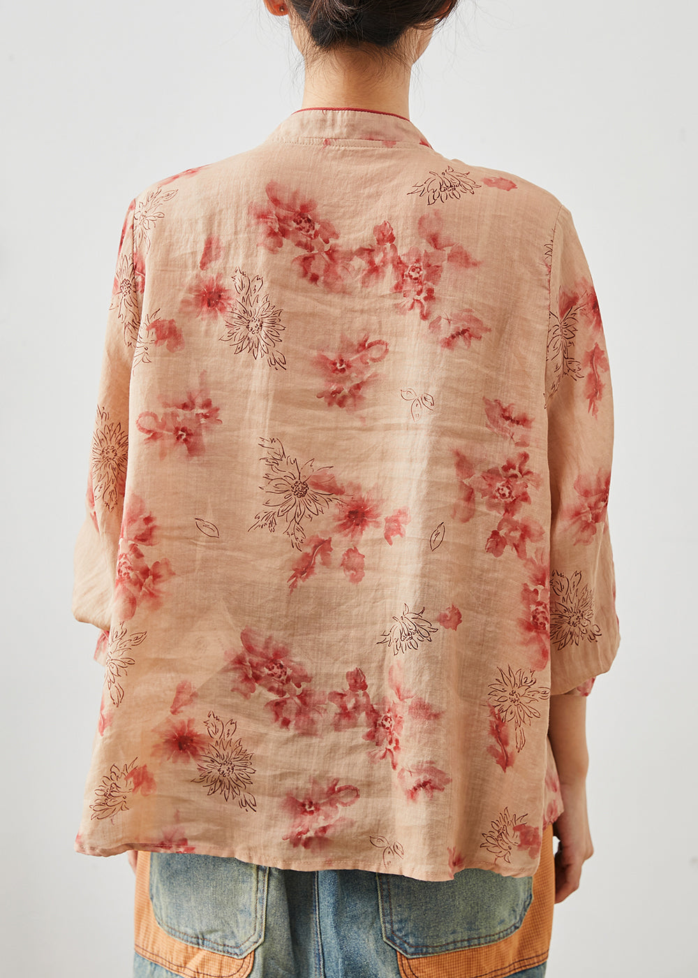 Sophisticated Blouse with a Clean Classic Look