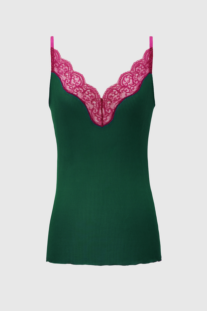Beautifully Finished Top in a Timeless Design