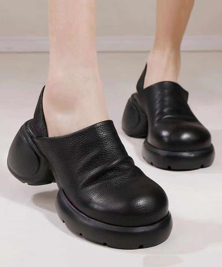 Classic Vintage Sandals with a Flattering Fit