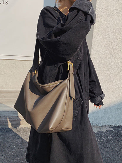 Polished Bag with an Effortless Classic Look