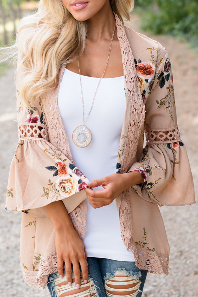 Well Tailored Top with a Graceful Silhouette