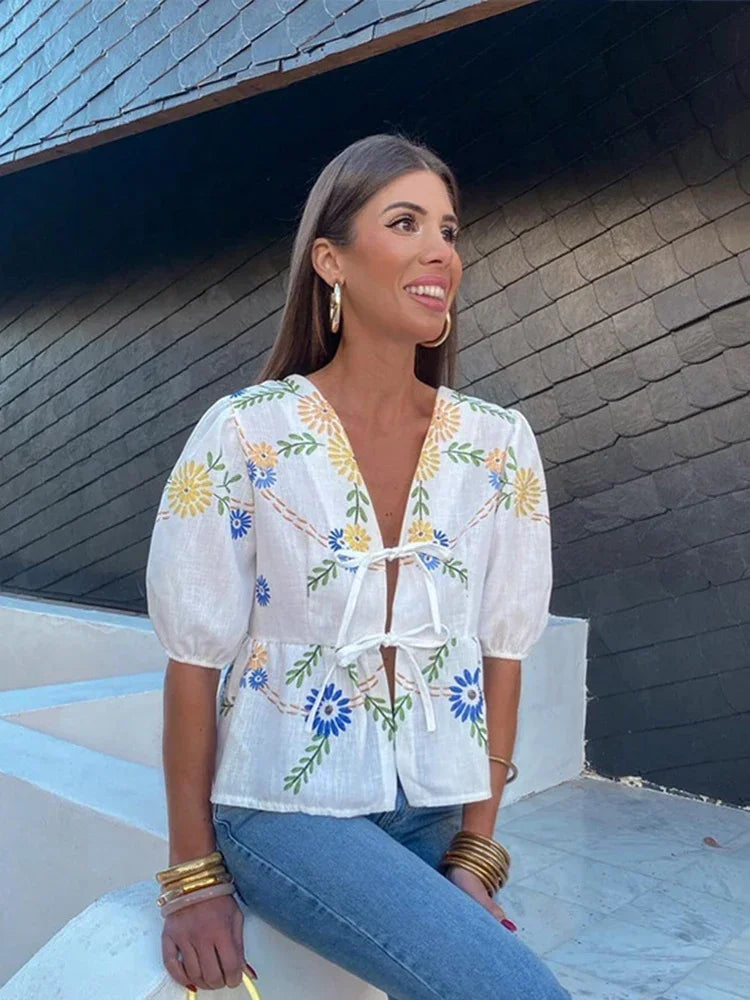 Classic Vintage Blouse with a Flattering Fit