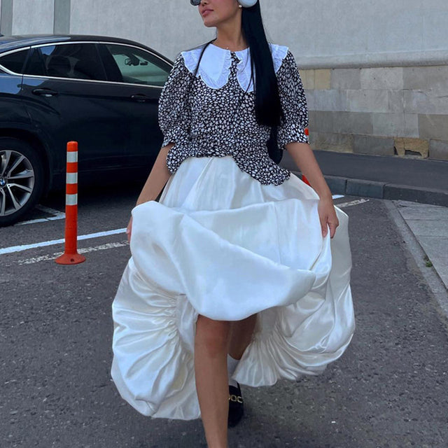 Effortlessly Elegant Garment with a Timeless Design