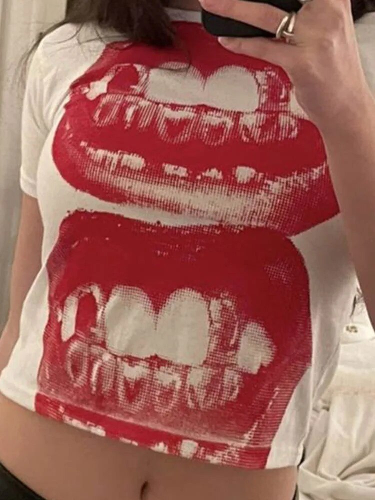 Beautifully Crafted T-Shirt in a Classic Style