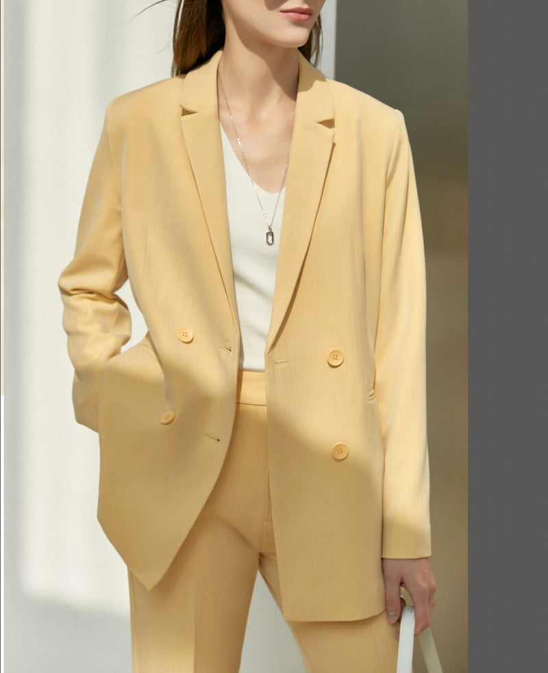 Polished Garment with an Effortless Classic Look