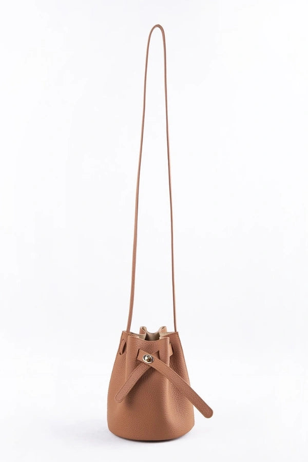 Polished Bag with an Effortless Classic Look