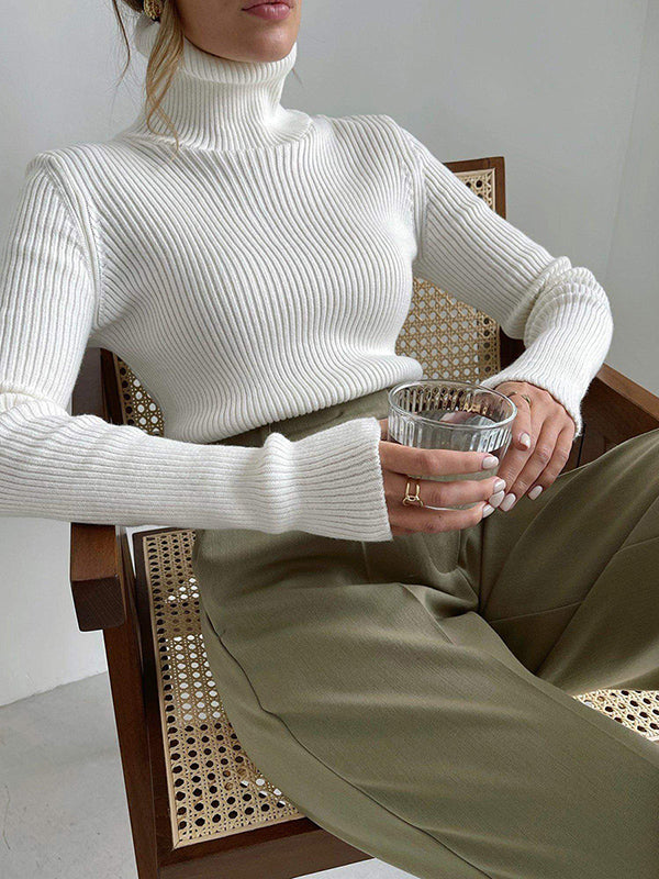 Well Tailored Sweater with a Graceful Silhouette