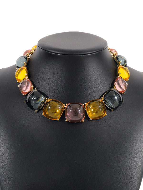 Well Tailored Garment with a Graceful Silhouette