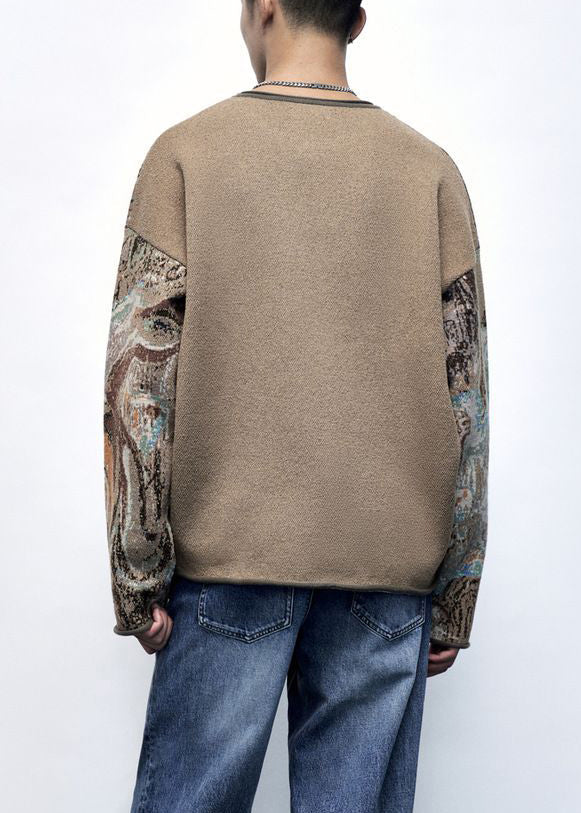 Well Tailored Sweater with a Graceful Silhouette