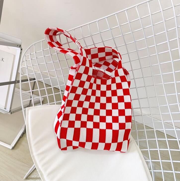 Polished Bag with an Effortless Classic Look