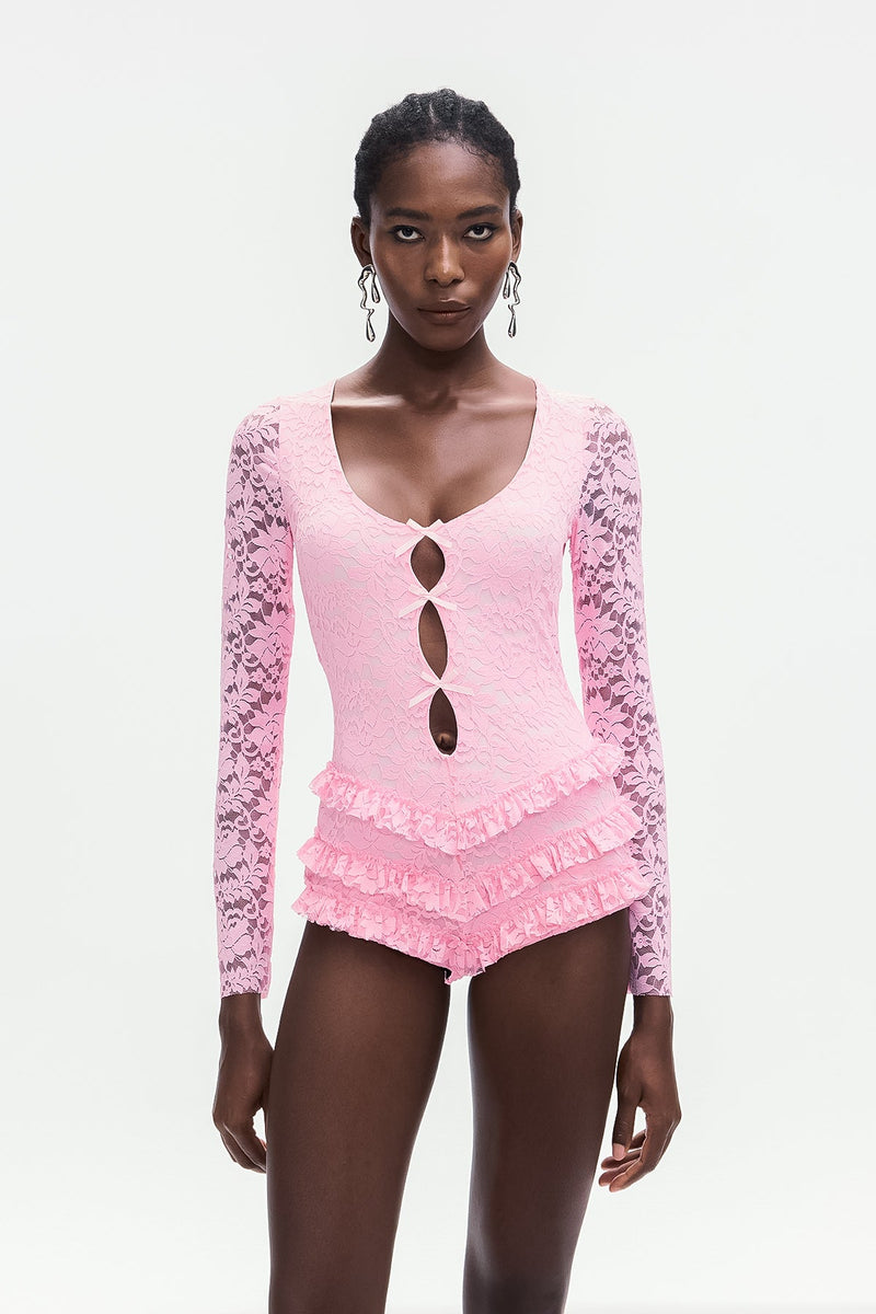 Well Tailored Garment with a Graceful Silhouette