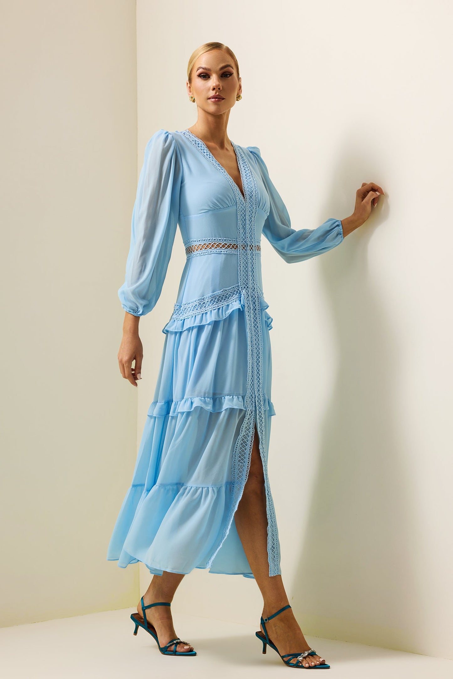 Polished Dress with an Effortless Classic Look